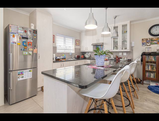3 BEDROOM FREESTANDING SOLD IN SUNNINGDALE